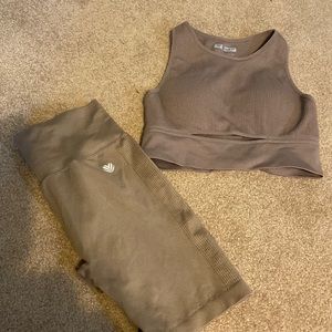 Tan workout set